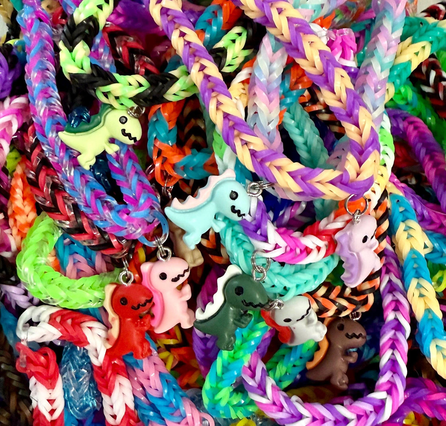 Dinosaur Charm Bracelet – Colorful Stretchy Fishtail Design Handmade Jewelry Gift