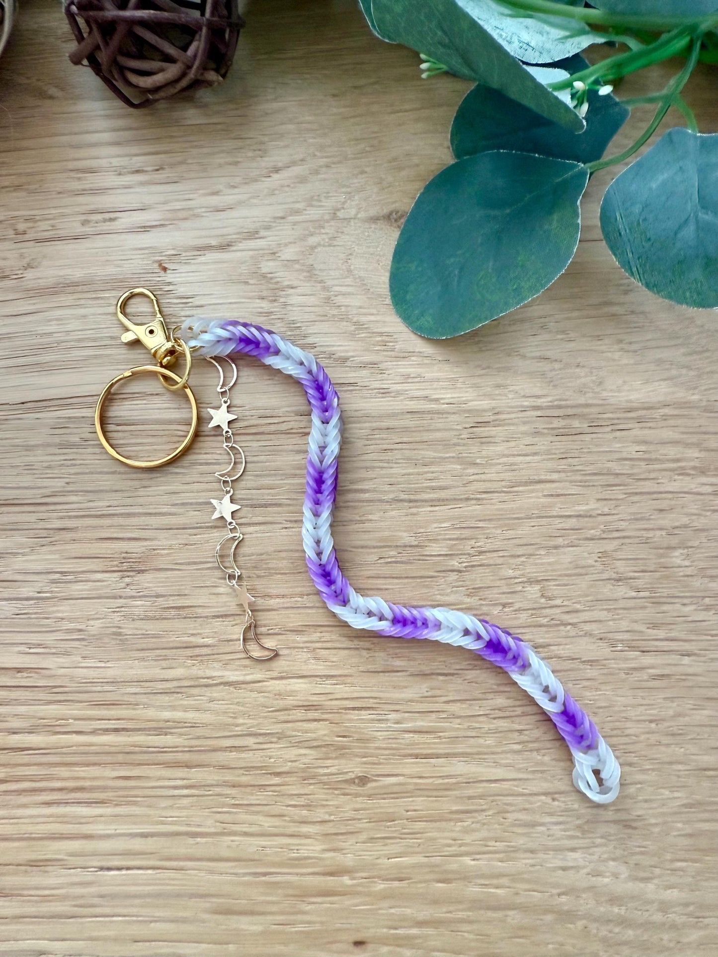 Handwoven Charm Keychain – Dainty Woven Loom Keychain with Unique Flower Design