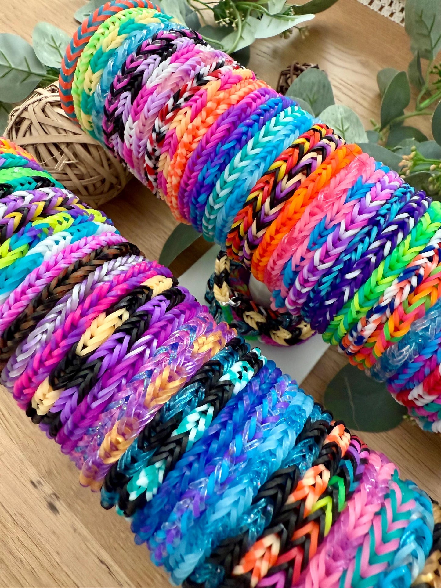 Fishtail Rubber Band Bracelets - Party Favors 25 Pack