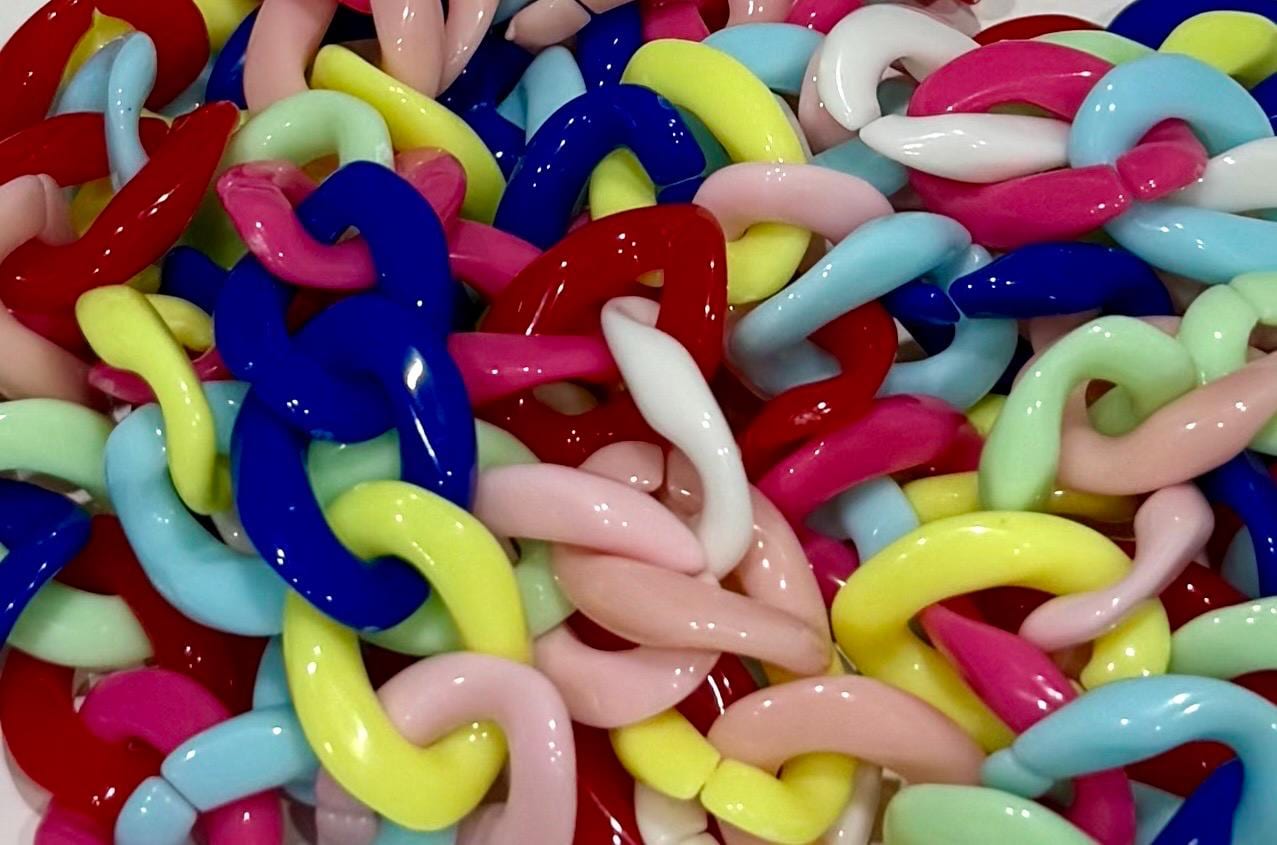 Chunky Acrylic Bracelet - Bright Retro Chain Link, Waterproof & Fade Resistant