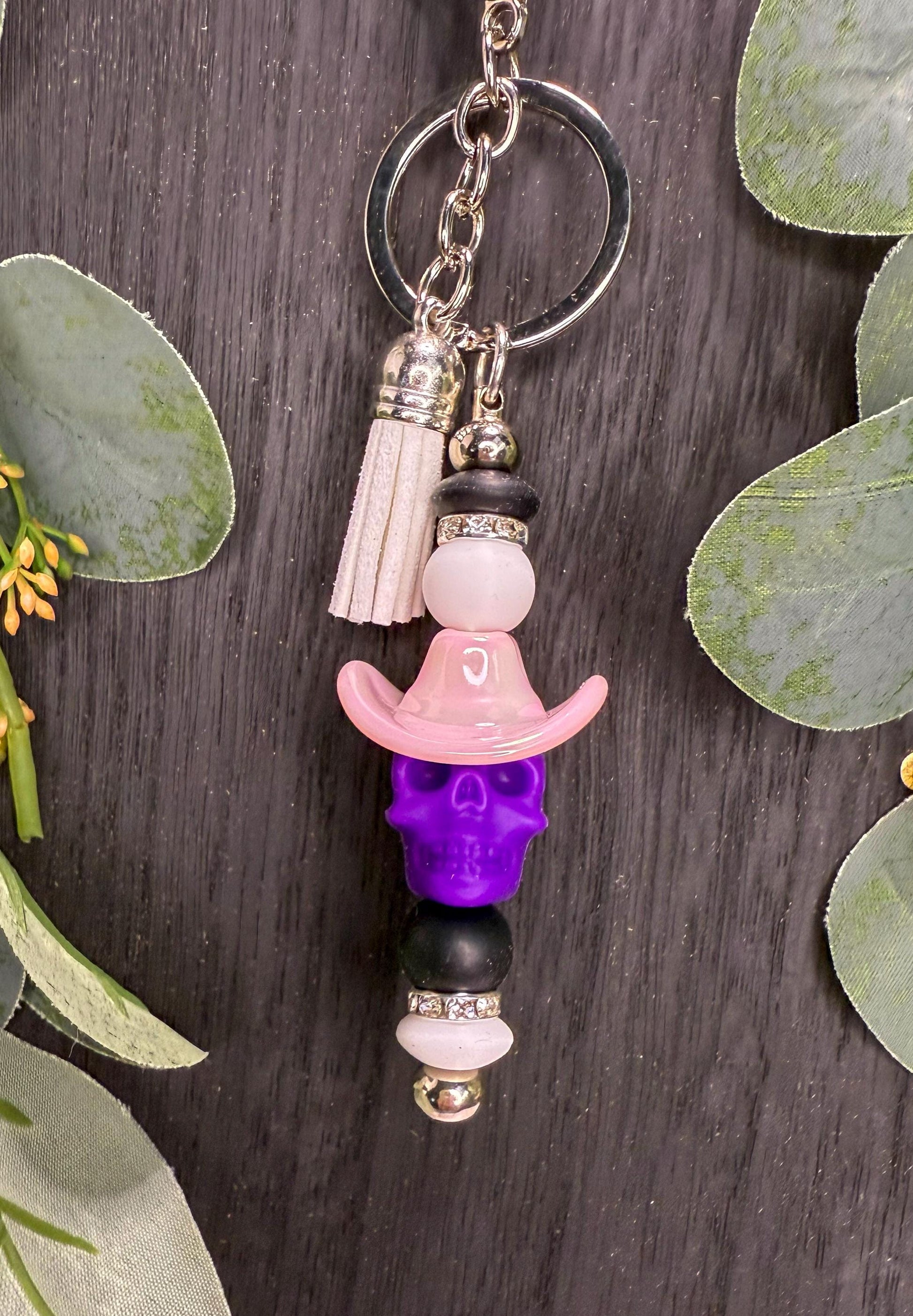 Skeleton Cowboy: The Ultimate Halloween Keychain!