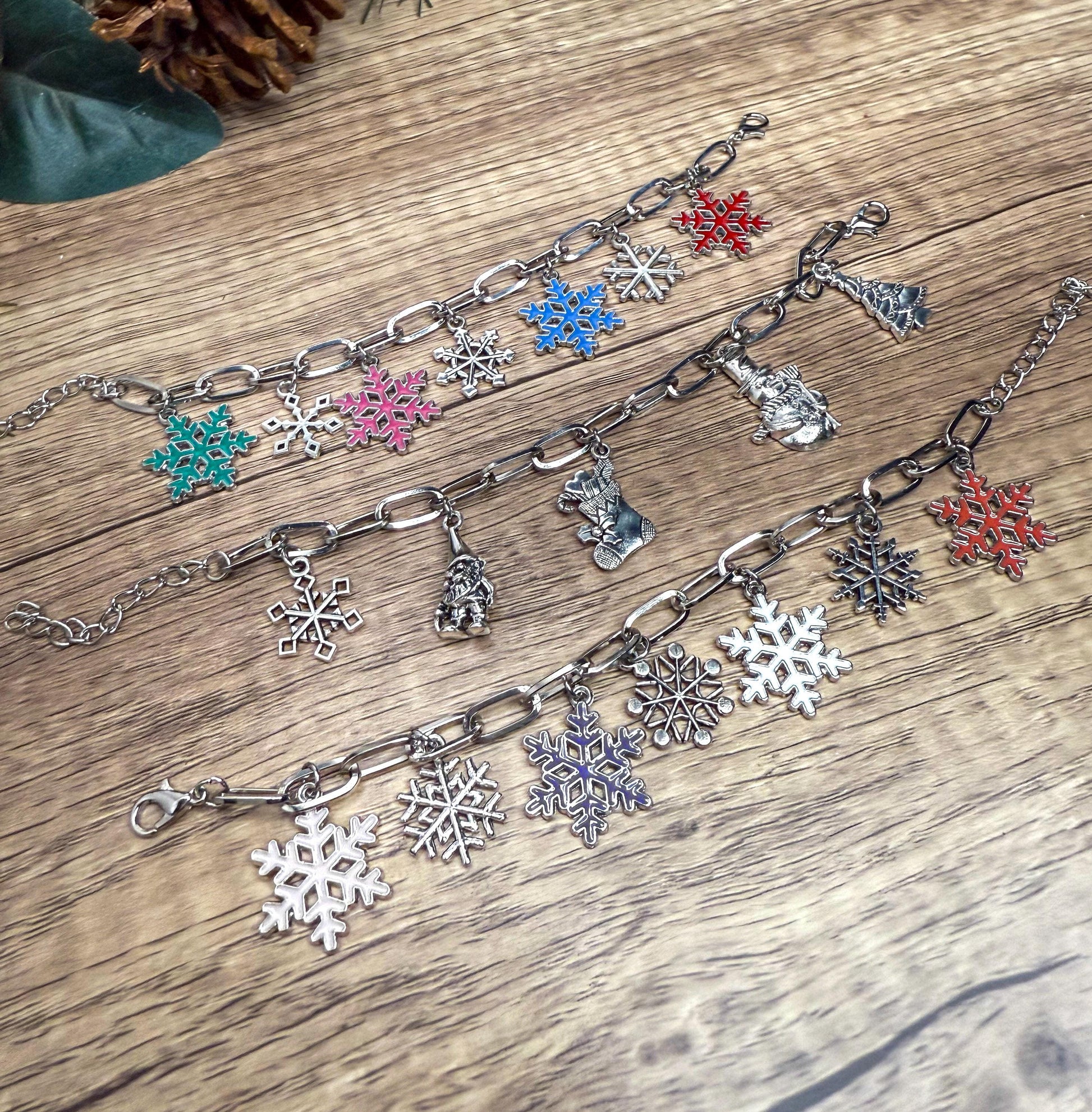 Colorful Snowflake Bracelet: Illuminate Your Festive Spirit!