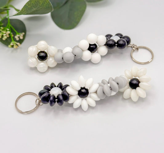 Modern Twist: Stylish Monochrome Flower Keychain