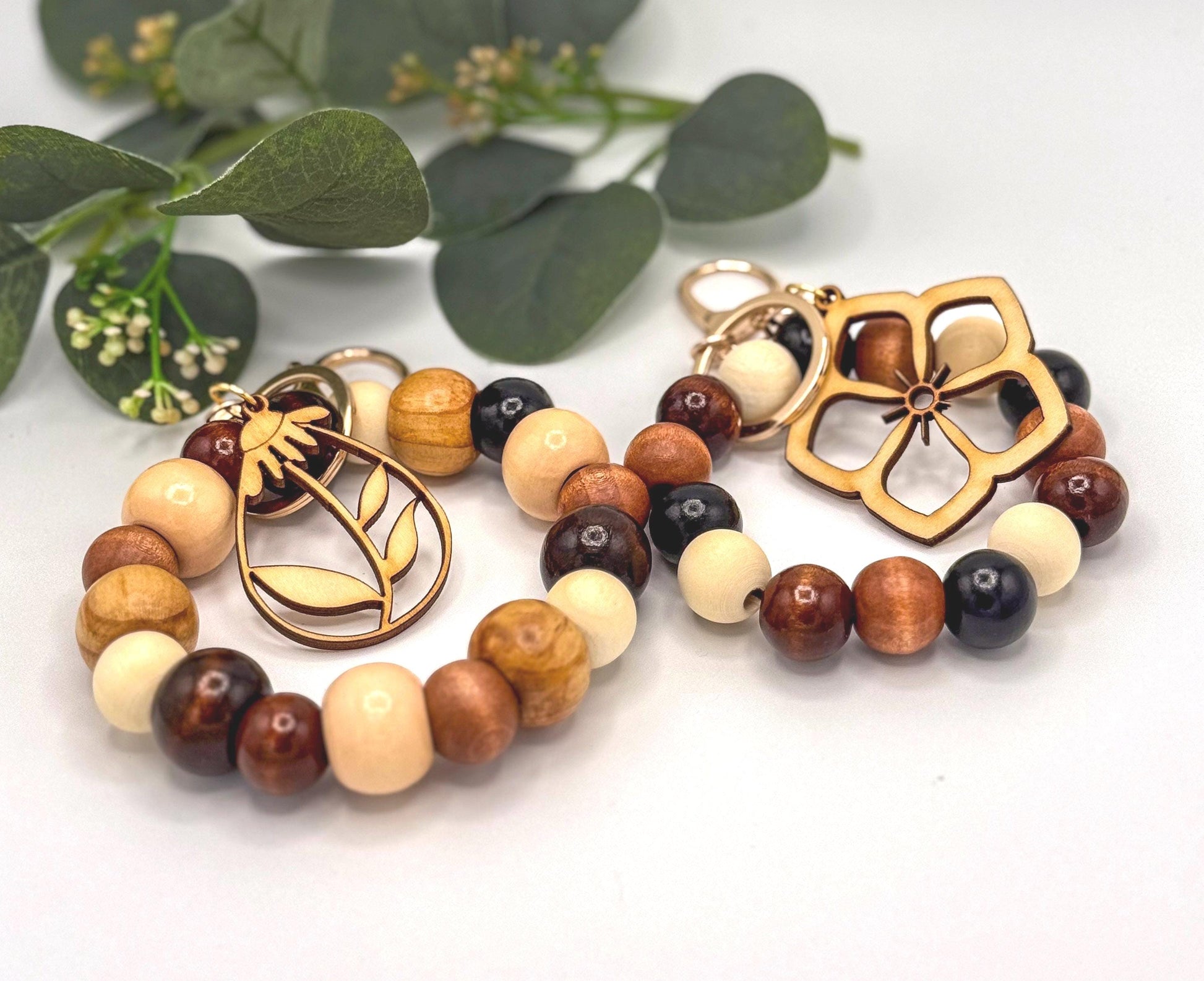 Flower Wood Bead Wristlet Keychain