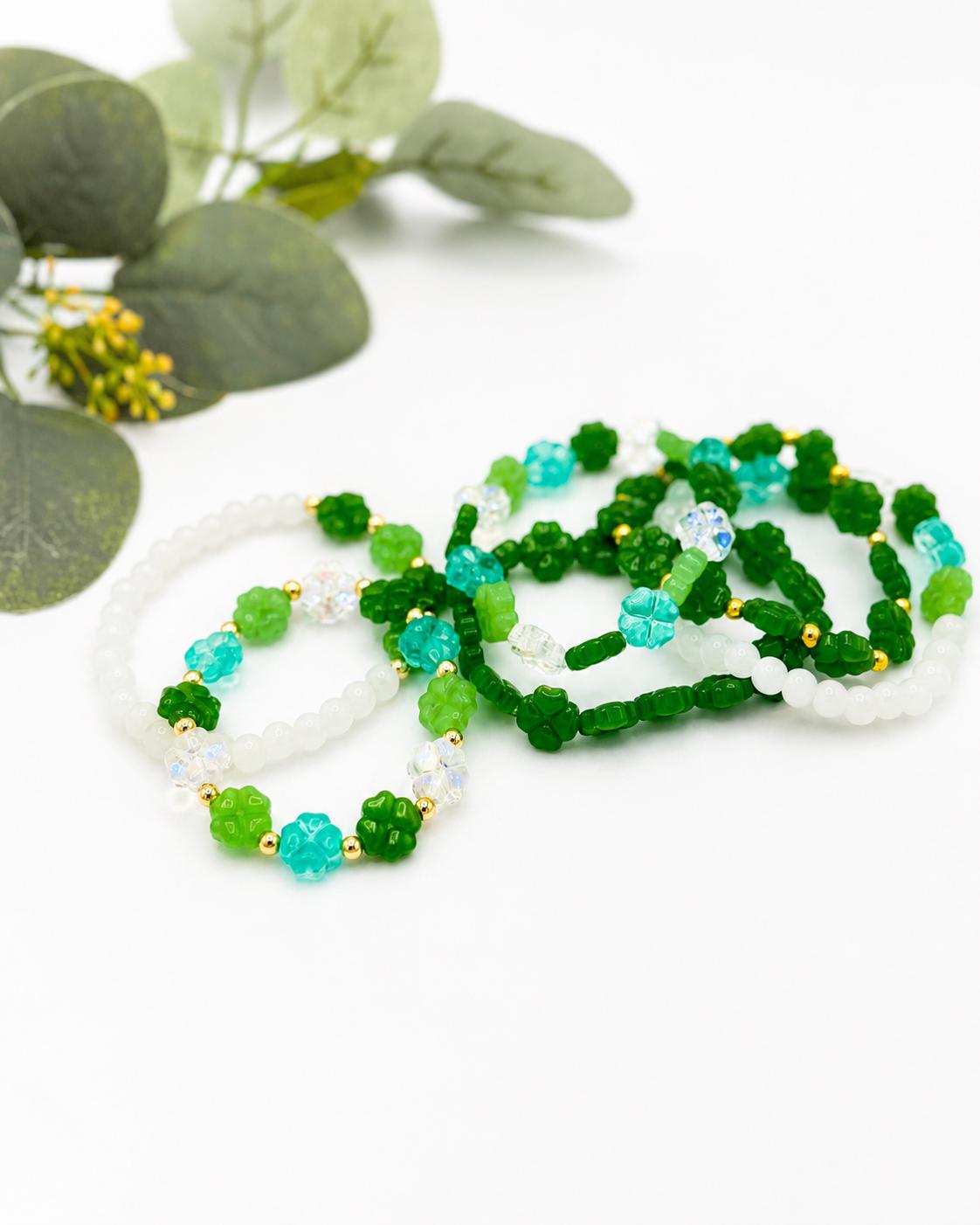 Lucky Charm: Green Glass Four Leaf Clover Bracelet - Stretchy, No Clasp Design