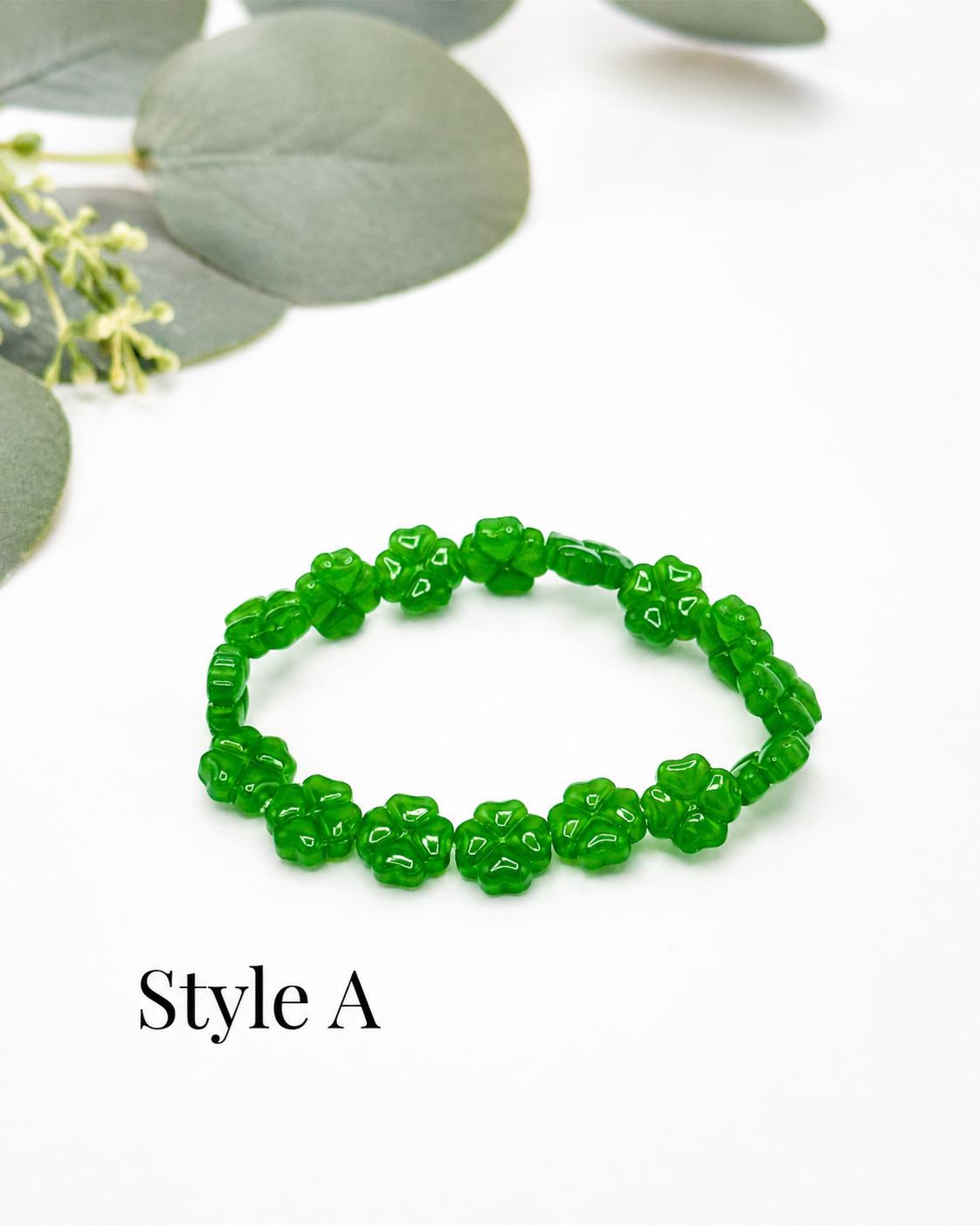 Lucky Charm: Green Glass Four Leaf Clover Bracelet - Stretchy, No Clasp Design