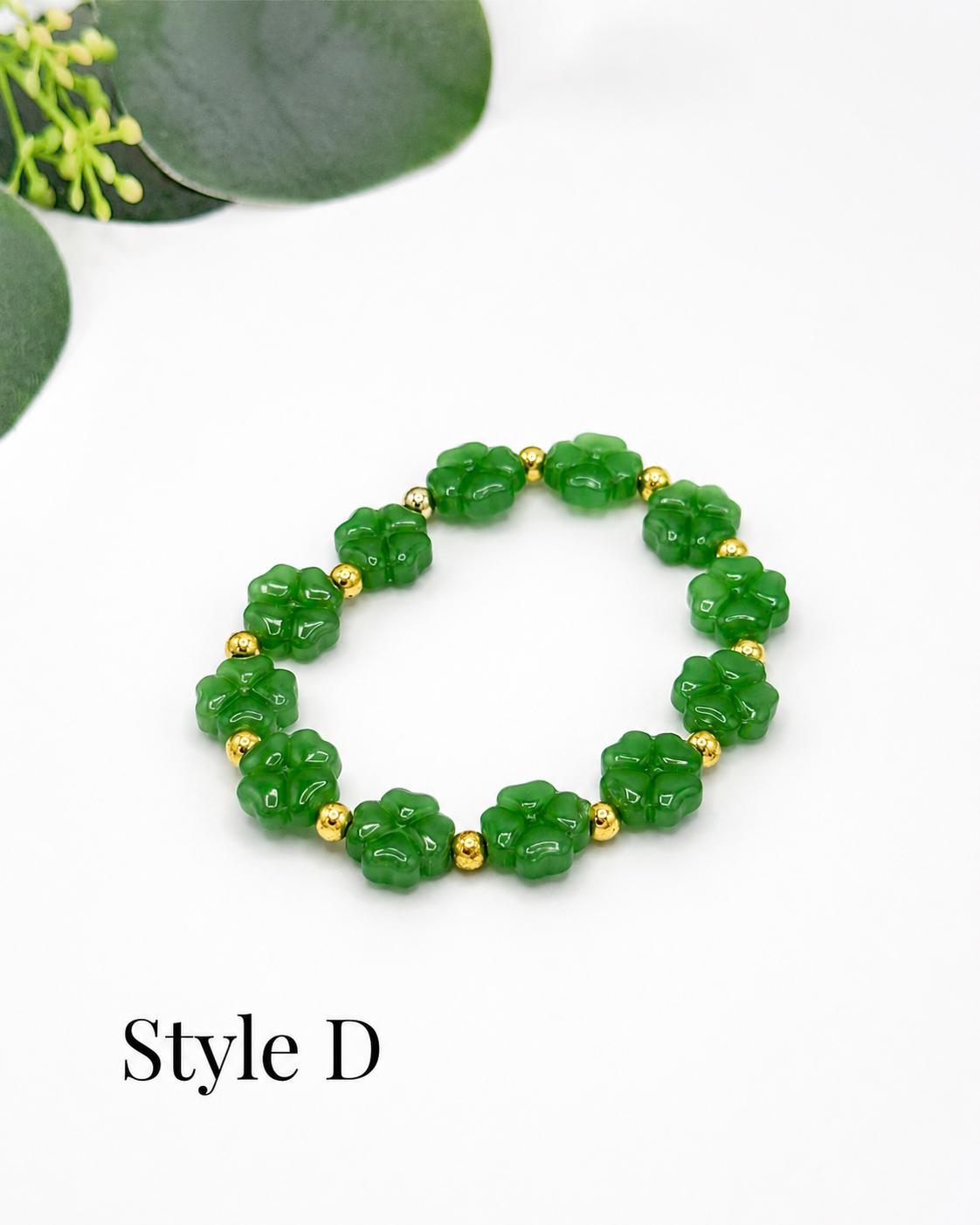 Lucky Charm: Green Glass Four Leaf Clover Bracelet - Stretchy, No Clasp Design