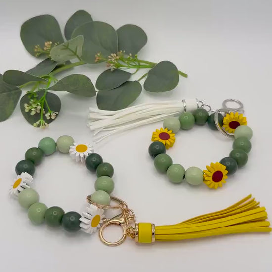 Daisy Sunflower Beaded Keychain Wristlets